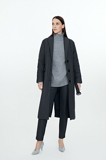 Утепленное пальто-куртка серого цвета