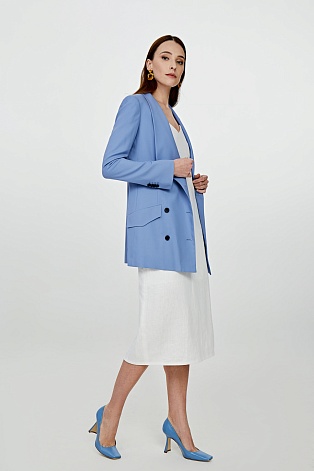 Двубортный пиджак голубого цвета