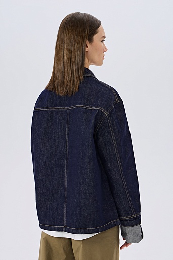 Джинсовая куртка рубашечного покроя